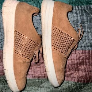 Fitflop size 11 women’s Tan Suede Sneakers with Studded Detail